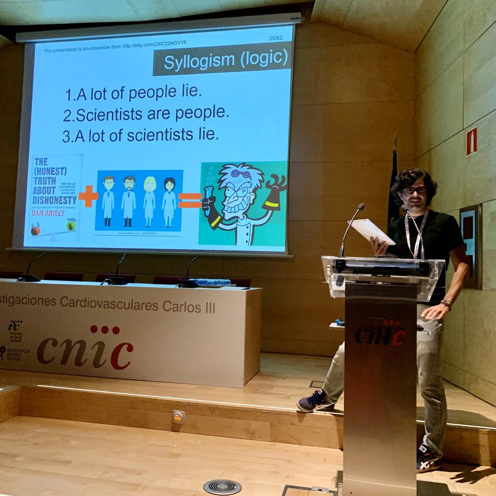 Angel Abril-Ruiz - Lecture in CNICPhDay 2019 - Picture from https://twitter.com/Stephen_Curry/status/1197954095585353728